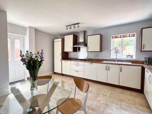 Photo 15- click for photo gallery